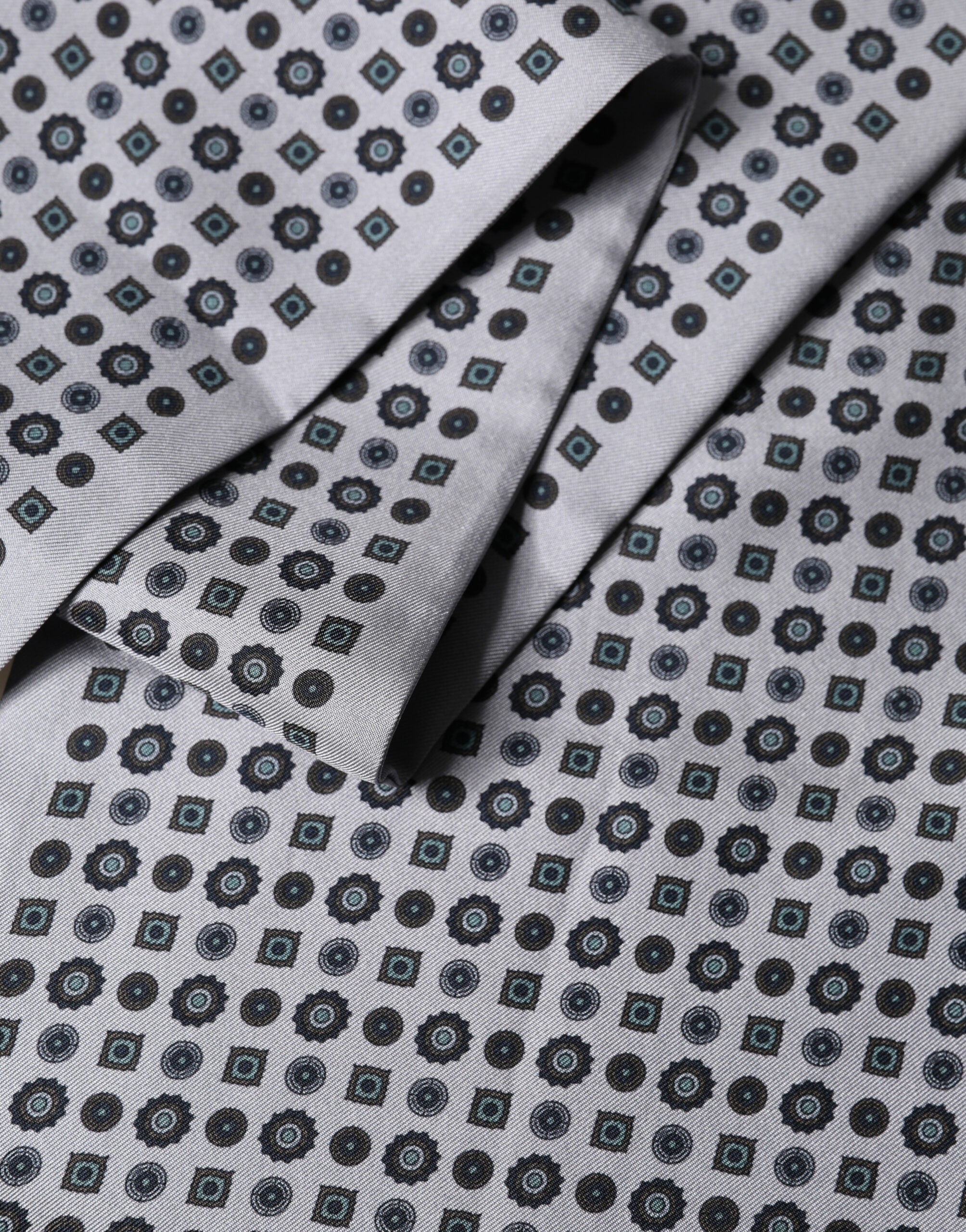 Dolce & Gabbana Grey Silk Geometric Print Pattern Fringe 140cm X 18cm Scarf