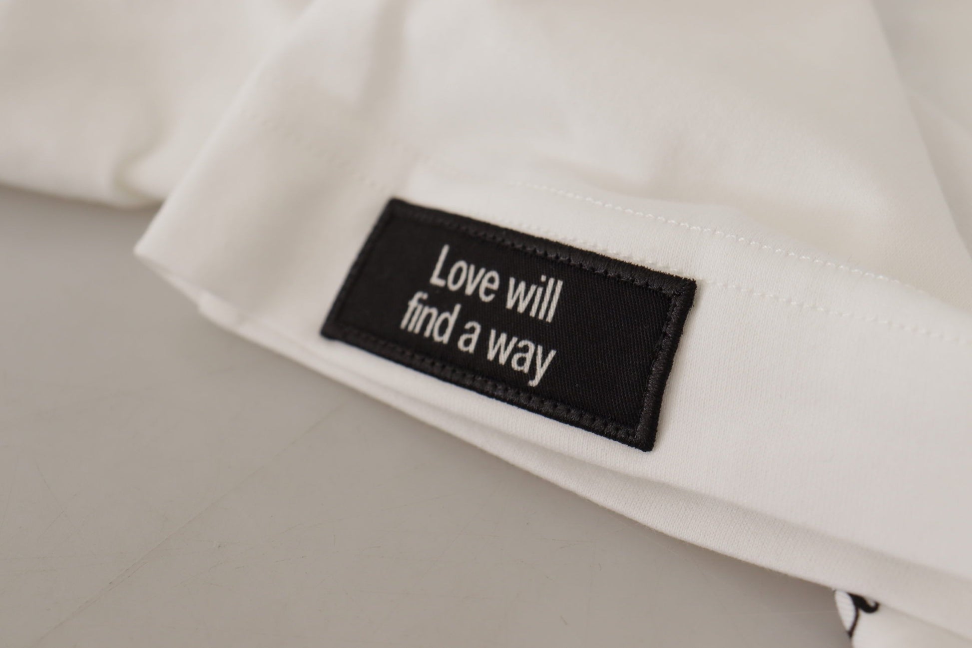Dolce & Gabbana White Black Roses Crewneck Cotton  T-shirt - Whispers Of Wisdom Clothing