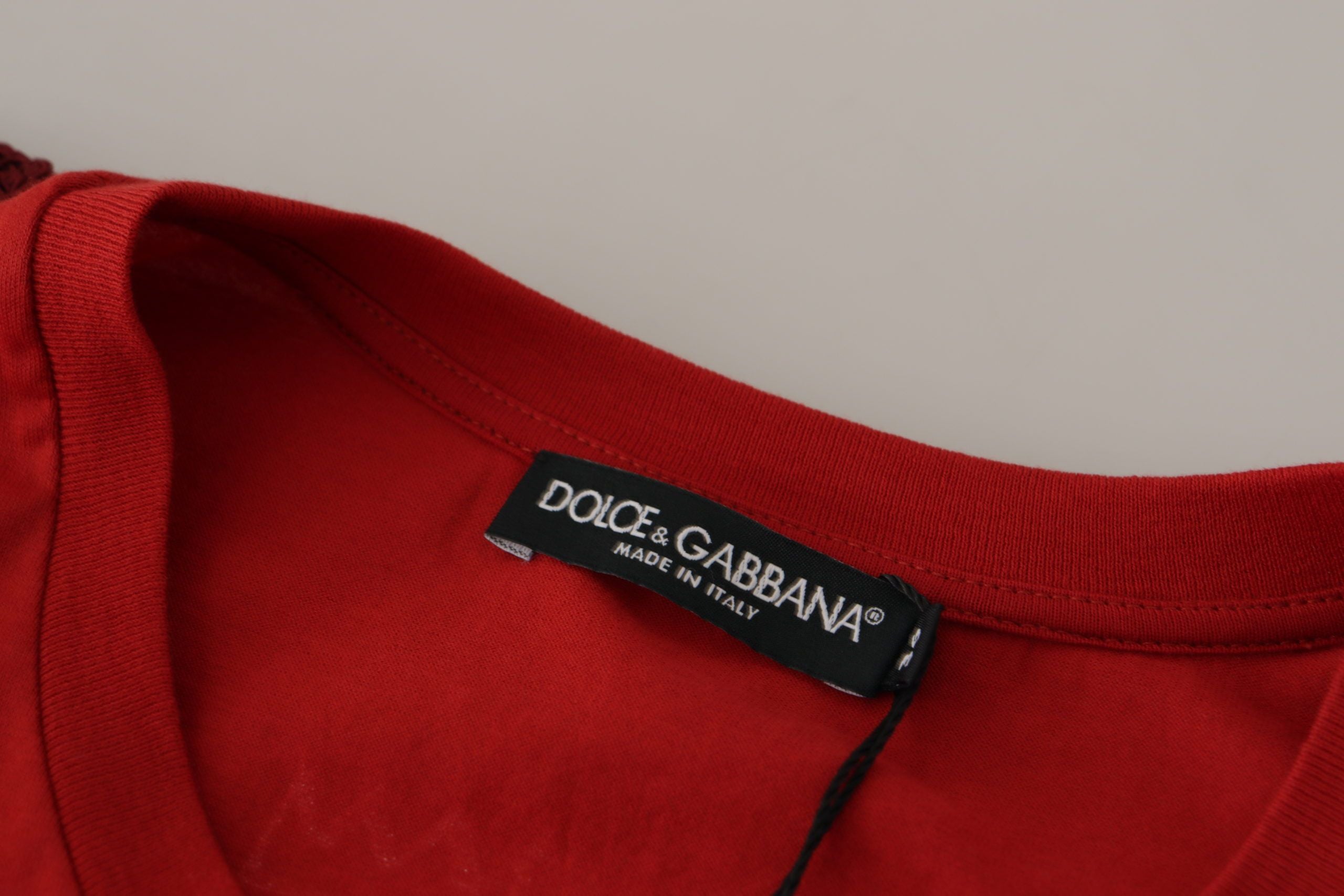 Dolce & Gabbana Red Amor Vincit Omnia Crewneck T-shirt - Whispers Of Wisdom Clothing