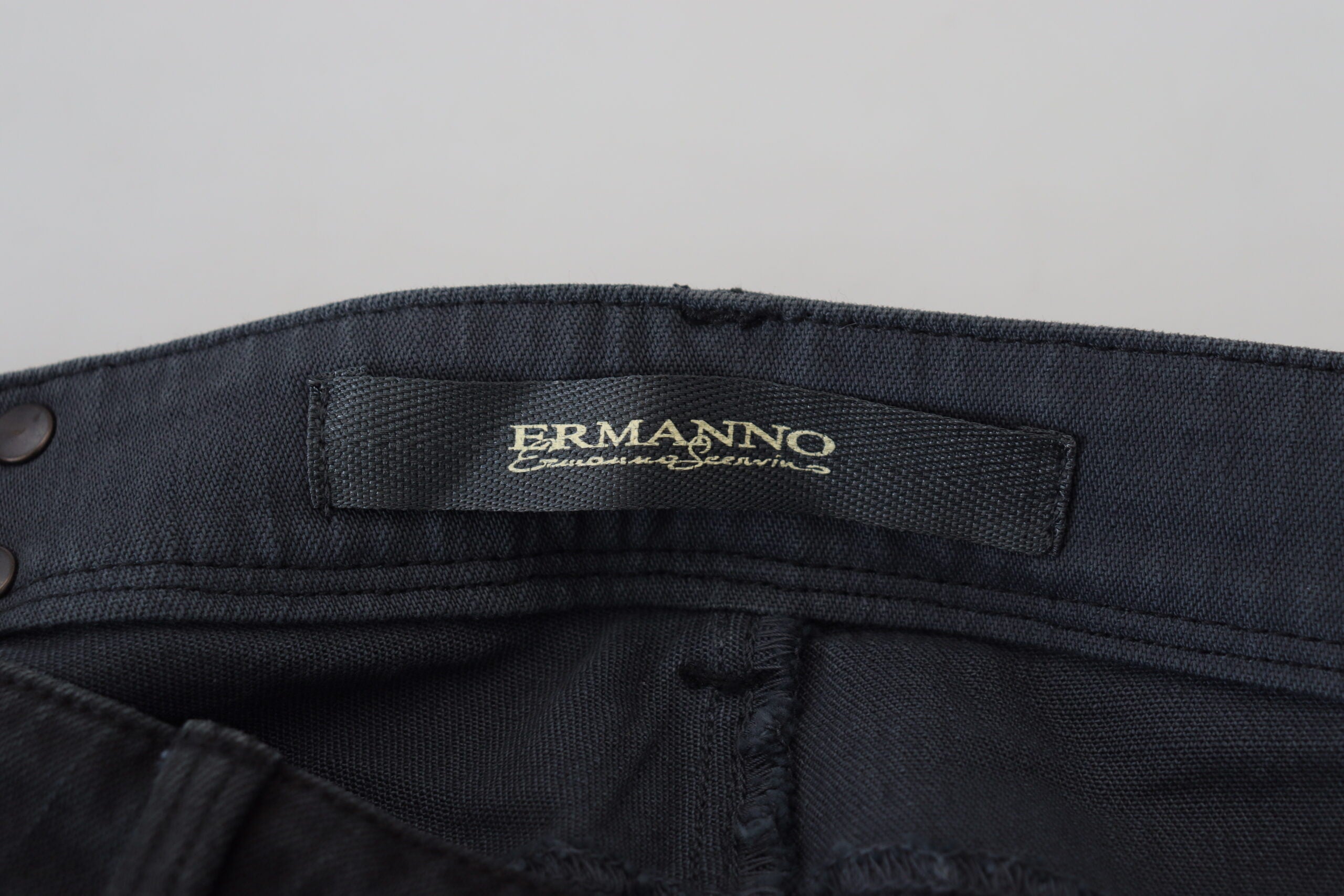بنطلون جينز نسائي ضيق من القطن باللون الأسود من Ermanno Scervino