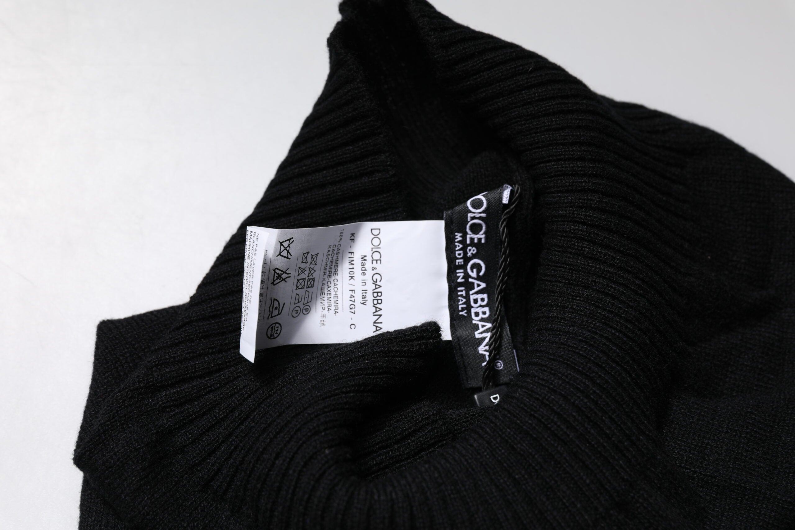 Dolce & Gabbana Black Cashmere Knitted Neck Warmer Foulard Scarf